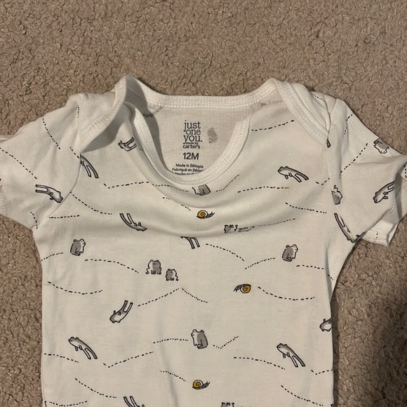 Baby Boy 12M Short Sleeve Onesie Bundle (5) - Picture 9 of 12